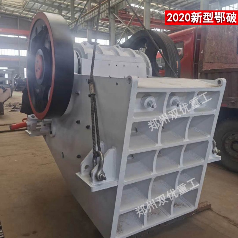 新型可移动的制砂整形机在江西宜春成功投产